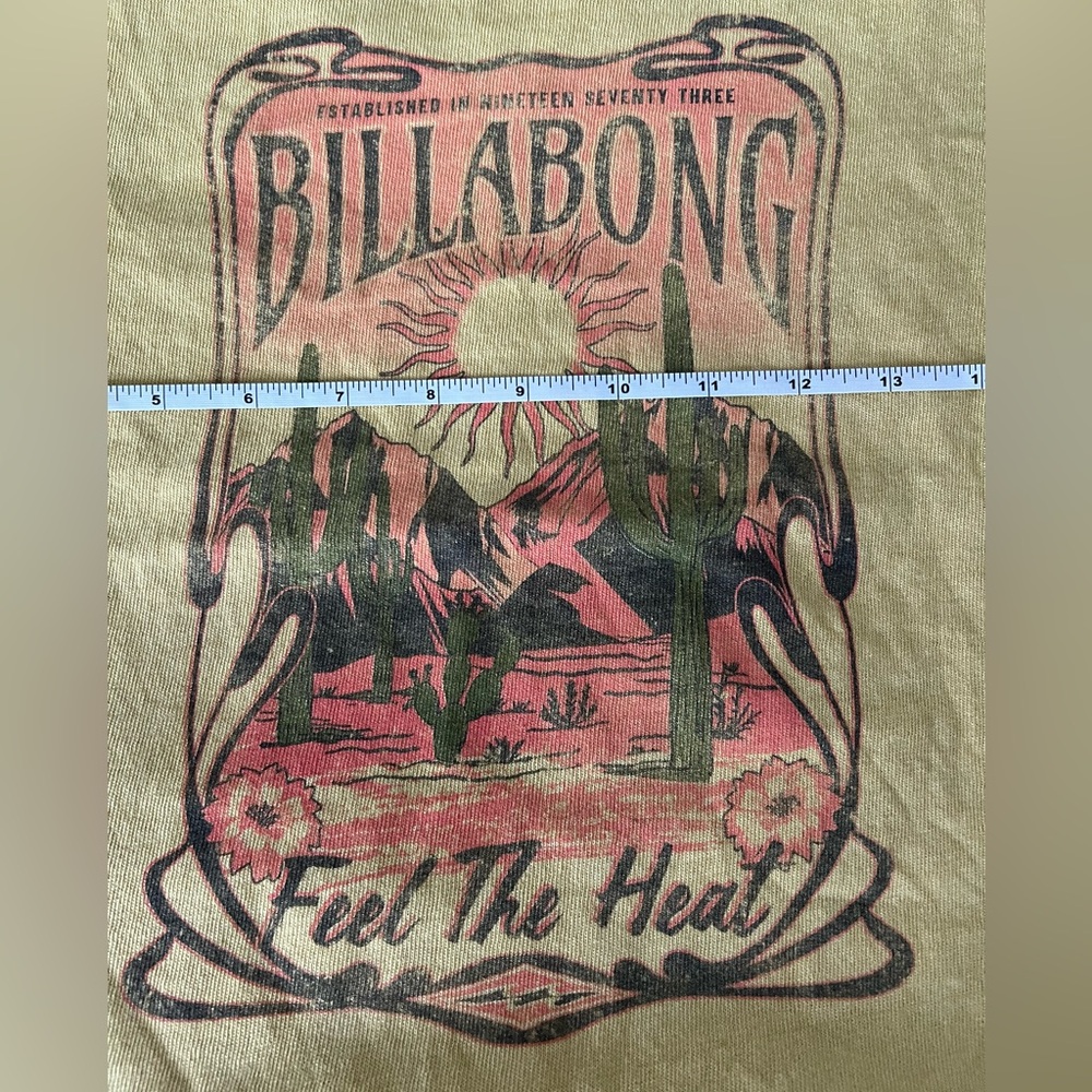 NWOT Billabong size M vintage look